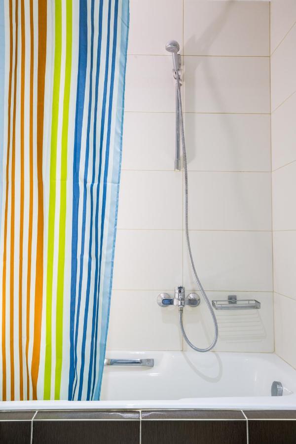 Lovely New Βuild Flat Near Metro - Free Parking أثينا المظهر الخارجي الصورة