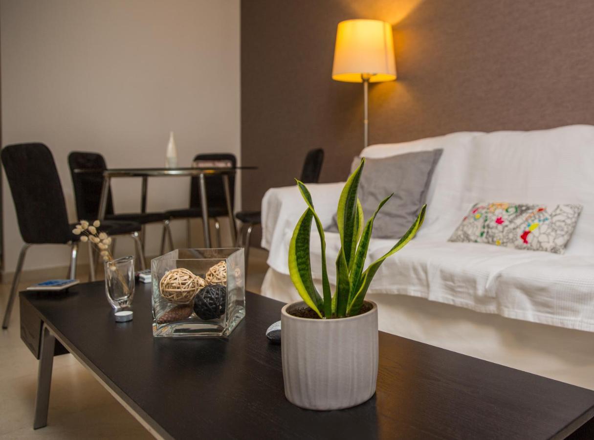 Lovely New Βuild Flat Near Metro - Free Parking أثينا المظهر الخارجي الصورة